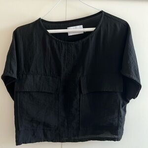 ODEYALO Black, patch pocket crop top